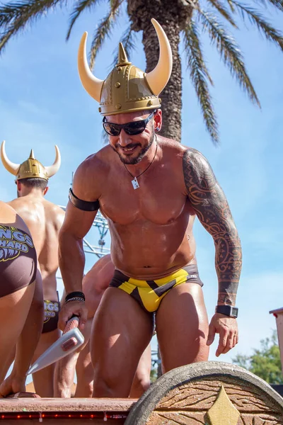 Lezbiyen, Eşcinsel, biseksüel ve transseksüel insanların sokaklarda Sitges, İspanya'nın 17 gururu. Haziran, 2018