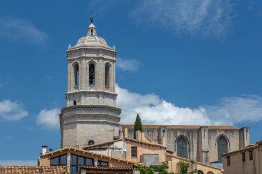 Bir İspanyol kasabadan Gerona Simgesel Yapı