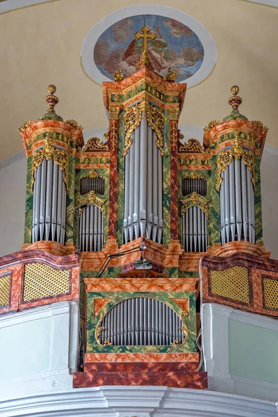 Famosa Iglesia Antigua Interior Pequeño Pueblo Húngaro Sumeg —  Fotos de Stock