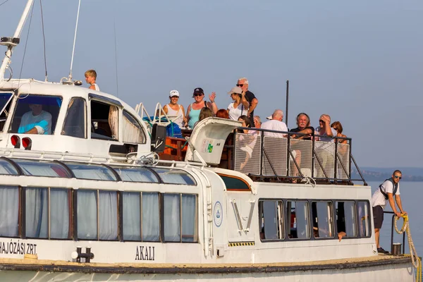 Balaton Gölü, 23 üzerinde Macaristan'dan güzel gemi. 08. 2017 Macaristan