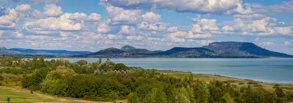 Piękny Krajobraz Węgierski Nad Balatonem Stare Wulkany — Zdjęcie stockowe