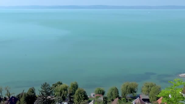 Bonito Fotage Panorámico Desde Lago Húngaro Balaton — Vídeos de Stock