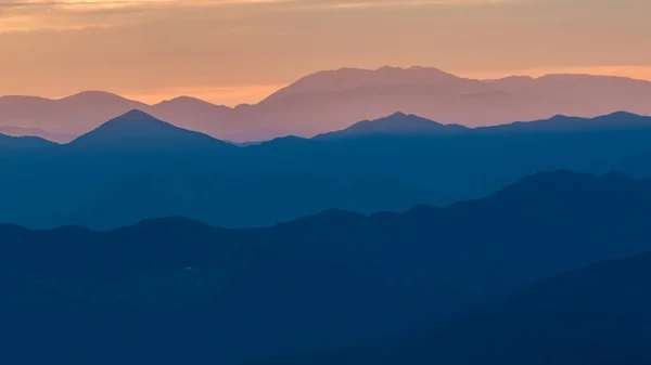 Bellissimo Paesaggio Una Montagna Spagnola Con Luce Del Tramonto Serra — Foto Stock
