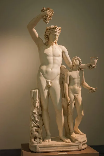 国立考古学博物館のナポリ屋内 2018 イタリア — ストック写真