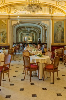 Çok ünlü Zonko'nun Napoli, Gambrinus. 01. 07. 2018. İtalya