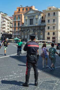 İtalyan polisi, Napoli sokakta. 01. 07. 2018 İtalya