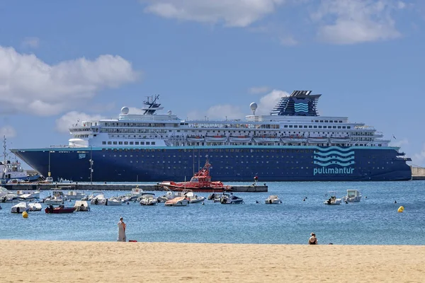 Velká Loď Společnosti Pullmantur Názvy Zenith Přístav Španělské Městečko Palamos — Stock fotografie