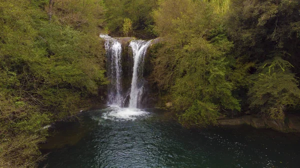 Schöner Großer Spanischer Wasserfall — Stockfoto