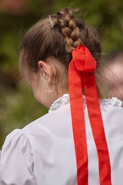 Fiatal Táncos Lány Egy Fesztiválon Magyar Népviselet — Stock Fotó