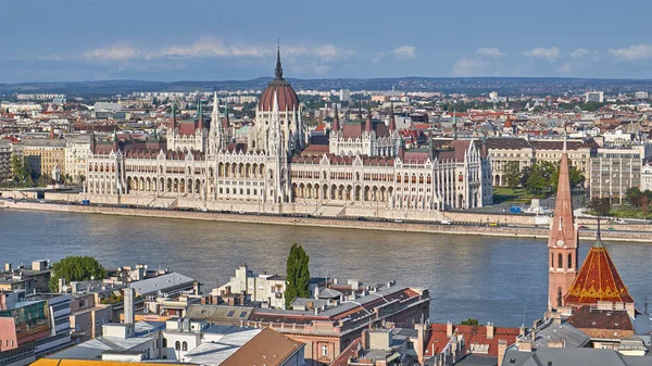 Красивый Знаменитый Парламент Столице Венгрии Будапеште — стоковое фото