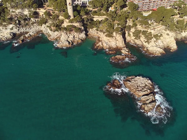 Drone Foto Sobre Costa Costa Brava Cerca Del Pequeño Pueblo — Foto de Stock