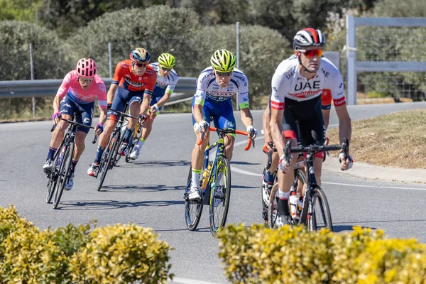 Competidores del Volta Road Cycling en Cataluña en la etapa 3 (de Sant Feliu de Guixols a Vallter 200) 27. 03. España 2019 — Foto de Stock