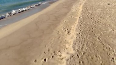 İspanyol Costa Brava Beach'te şehrin Palamos üzerinde görüntüleri robot 