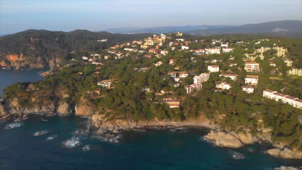 Zdjęcia Drone Wybrzeżu Costa Brava Małej Wiosce Calella Palafrugell Hiszpanii — Wideo stockowe