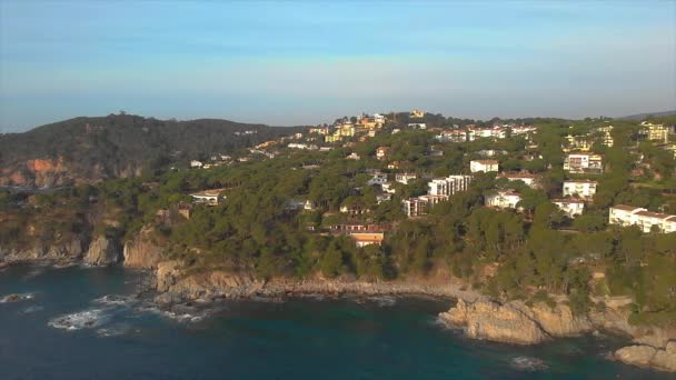 Costa Brava Kıyı Üzerinde Drone Görüntüleri Spanya Küçük Köy Calella — Stok video