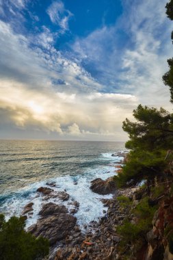 İspanya Costa Brava güzel günbatımı ışık, kasaba Palamos yakın