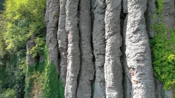 Drohnenaufnahmen Von Alten Basaltsäulen Ungarn Bergheiliger Georgien Der Nähe Des — Stockvideo