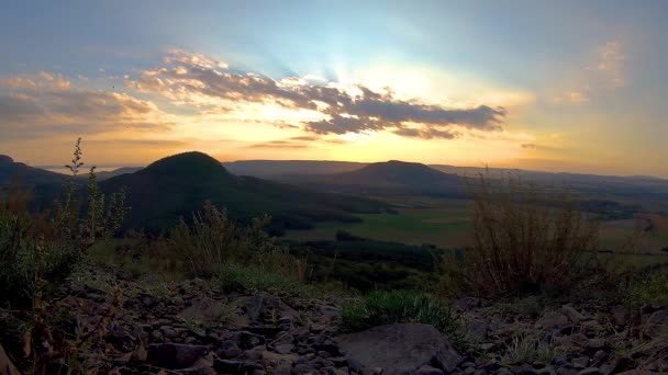 Πλάνα Χρόνου Sunset Κοντά Στη Λίμνη Μπάλατον Της Ουγγαρίας — Αρχείο Βίντεο
