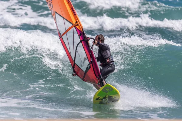 Windsurfer Windy Day Costa Brava Spainwindsurfer Windy Day Costa Brava — Stock Photo, Image