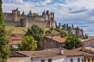 Fransa 'daki ünlü eski Carcassonne kalesinin manzarası.