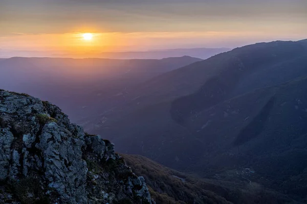 Spanska Bergstoppar Katalonien Solnedgång Ljus Berget Montseny — Stockfoto