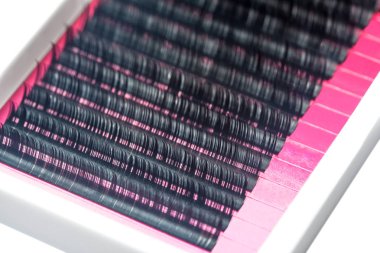 Kirpik uzatma plastik bir kutu içinde için.