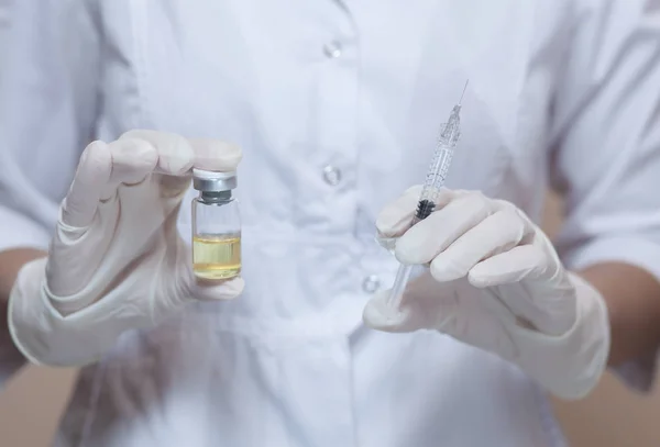 Medical Cosmetologist Holds Syringe Injection Ampoule Medicine Beauty Salon Cosmetic — Stock Photo, Image