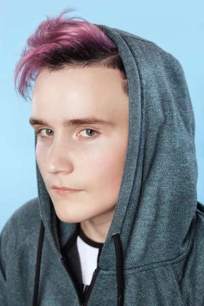 Porträt Einer Schönen Jungen Teenager Einem Sweatshirt Mit Einer Schönen — Stockfoto