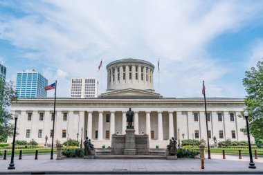 Columbus, Oh - 17 Haziran 2018: Cephe, Ohio Columbus, Ohio'da bina sermaye