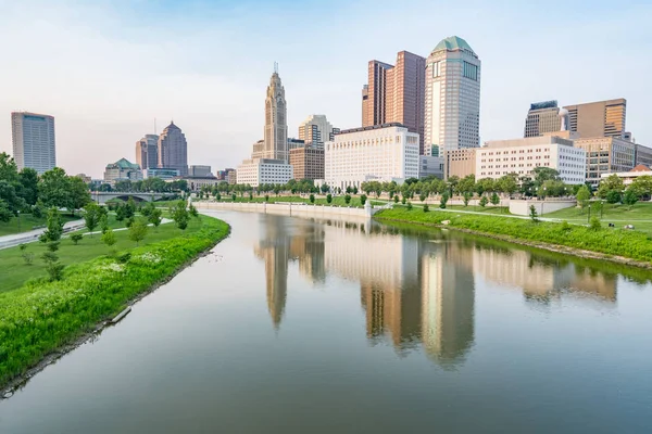 Columbus Ohio City Skyline Long Rivière Scioto — Photo