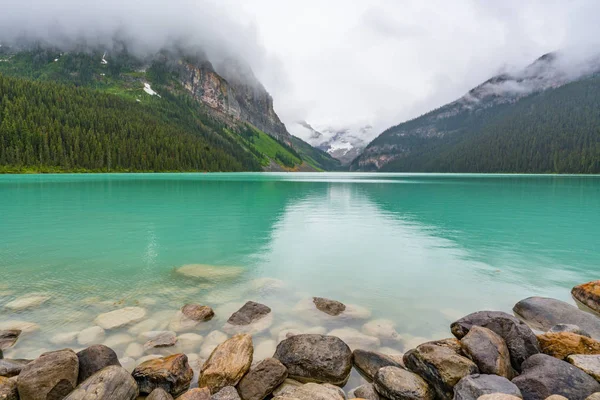 Lake Louise Banff Alberta Canada Cloudy Morning — Stock Photo, Image