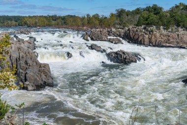 Potomac Nehri boyunca Great Falls Milli Park, Virginia
