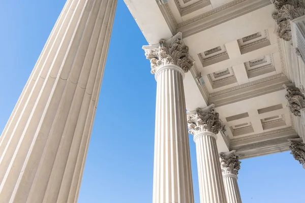 Yunan mimari sütunlar