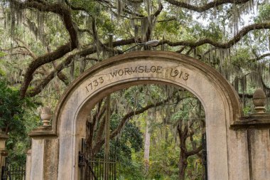 Wormsloe Plantasyon Giriş Kapısı