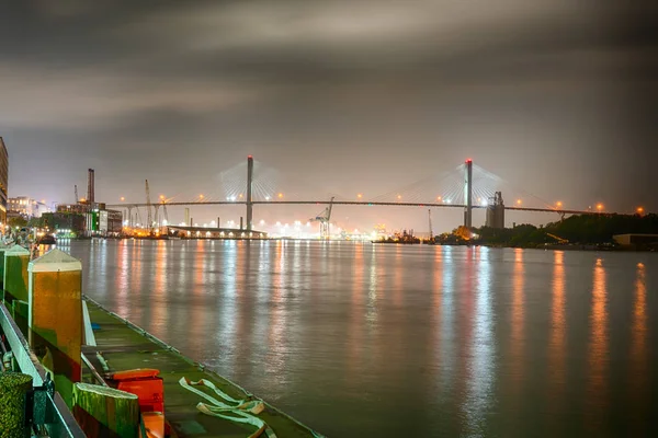 Savannah Nehri boyunca