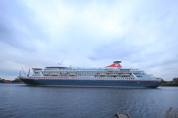 Velsen Nederländerna April 2017 Balmoral Fred Olsen Cruise Lines Nordsjön — Stockfoto