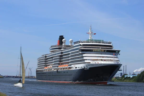 Velsen Hollandia Június 2017 Queen Victoria Cunard Északi Tengeri Csatorna — Stock Fotó