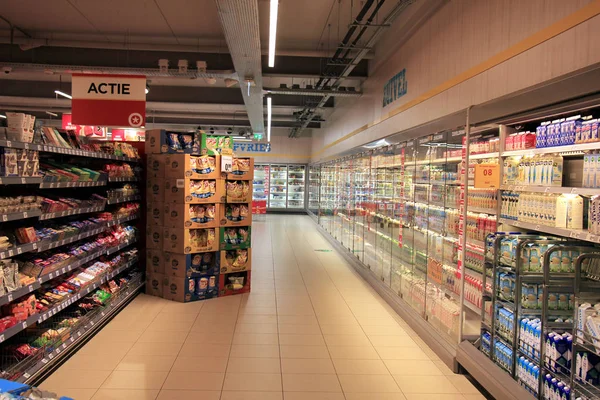 Haarlem Nederland Mei 2016 Zuivel Sectie Een Supermarkt Tekst Etiketten — Stockfoto