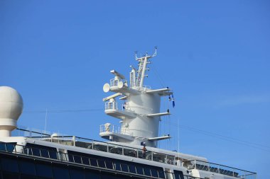 Velsen, Hollanda - 20th Temmuz 2017: Solstice-sınıfı gemi sahibi ve işleticisi tarafından Meyer Werft, Papenburg inşa Celebrity Cruises, cruise ünlü siluet olan. Siluet 315 m (1.033 ft) uzun olduğunu.