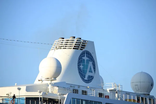 Velsen 20Nd 2018 Azamara 在北海航道上对 Ijmuiden 海锁的旅程 漏斗细节 — 图库照片