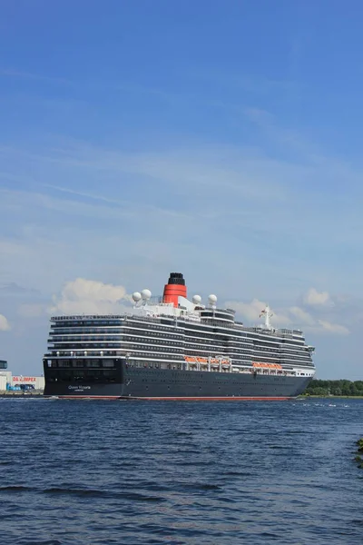 Velsen Nederland Juni 2017 Koningin Victoria Cunard Zee Noorderkanaal Richting — Stockfoto