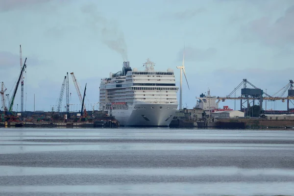 Velsen Holanda Julho 2018 Msc Magnifica Saindo Mar Ijmuiden Operado — Fotografia de Stock