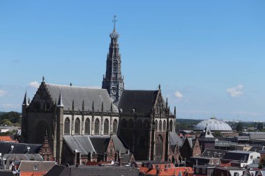 Haarlem, Hollanda - 8th Temmuz 2018: Saint Bavo Kilisesi, bir reform Protestan Haarlem Şehir Merkezi