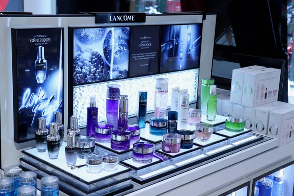 Харлем Нидерланды Июля 2018 Года Продукты Уходу Кожей Lancome Представлены — стоковое фото