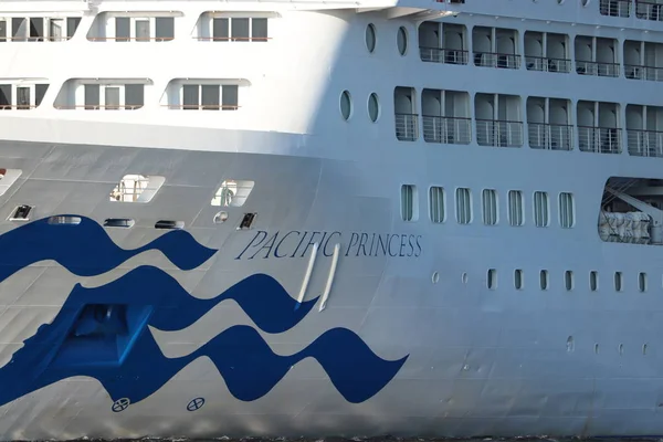 Velsen Alankomaat Heinäkuuta 2018 Pacific Princess Liikennöi Princess Cruises Cruises — kuvapankkivalokuva
