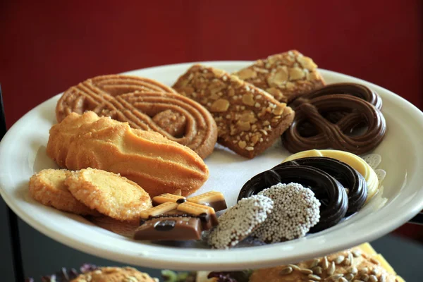 Deliziosi Cioccolatini Biscotti Vassoio Servizio Buffet Nozze — Foto Stock