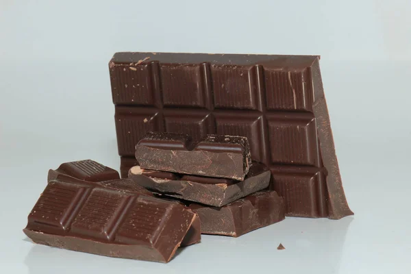 Barra Chocolate Negro Roto Trozos Oneven —  Fotos de Stock