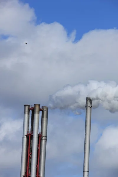 Schoorstenen Schoorstenen Van Een Industriële Fabriek Chemische Industrie — Stockfoto