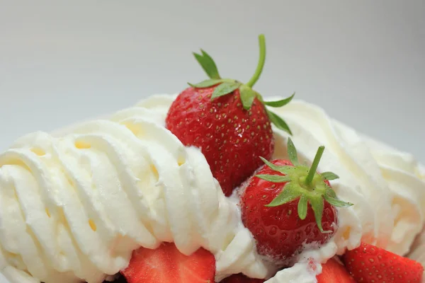 Postre Saludable Verano Con Fresas Frescas Crema —  Fotos de Stock