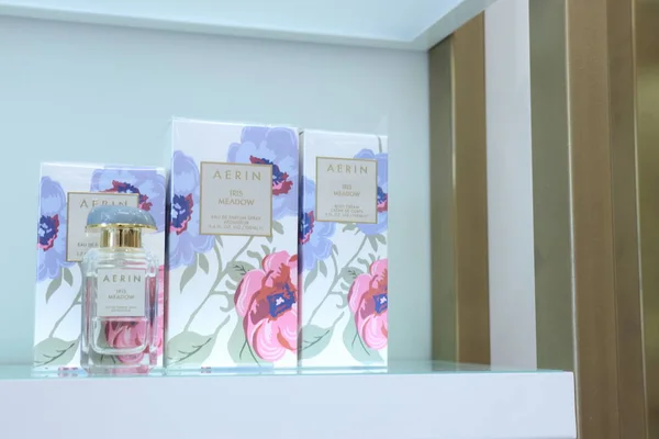 Haarlem Holanda Outubro 2018 Fragrâncias Aerin Expostas Uma Luxuosa Loja — Fotografia de Stock